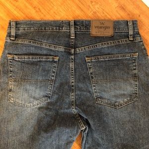 Men’s Wrangler Authentics jeans